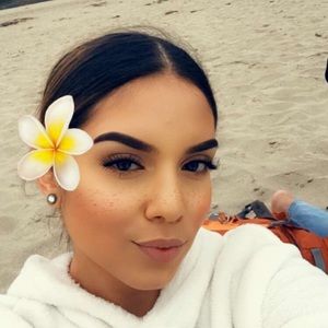 Meet your Posher, Yulisa